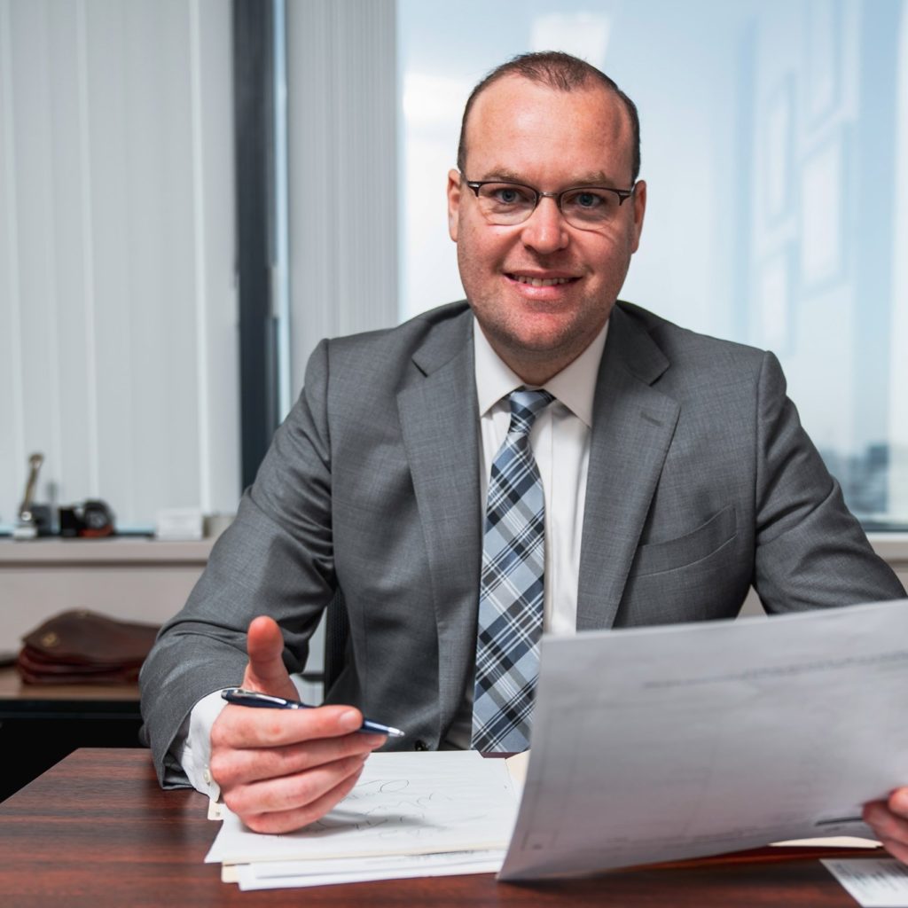 Avi Charney - lawyer